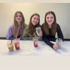 Meet your Posher, Kenzie